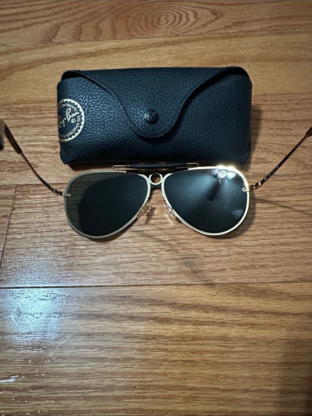 Ray-Ban Black Aviator Sunglasses Nwot with Case Authentic - Picture 4 of 5